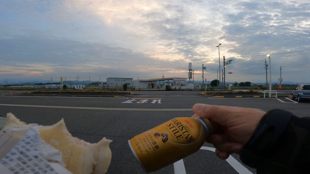 コンビニで朝ごはん
